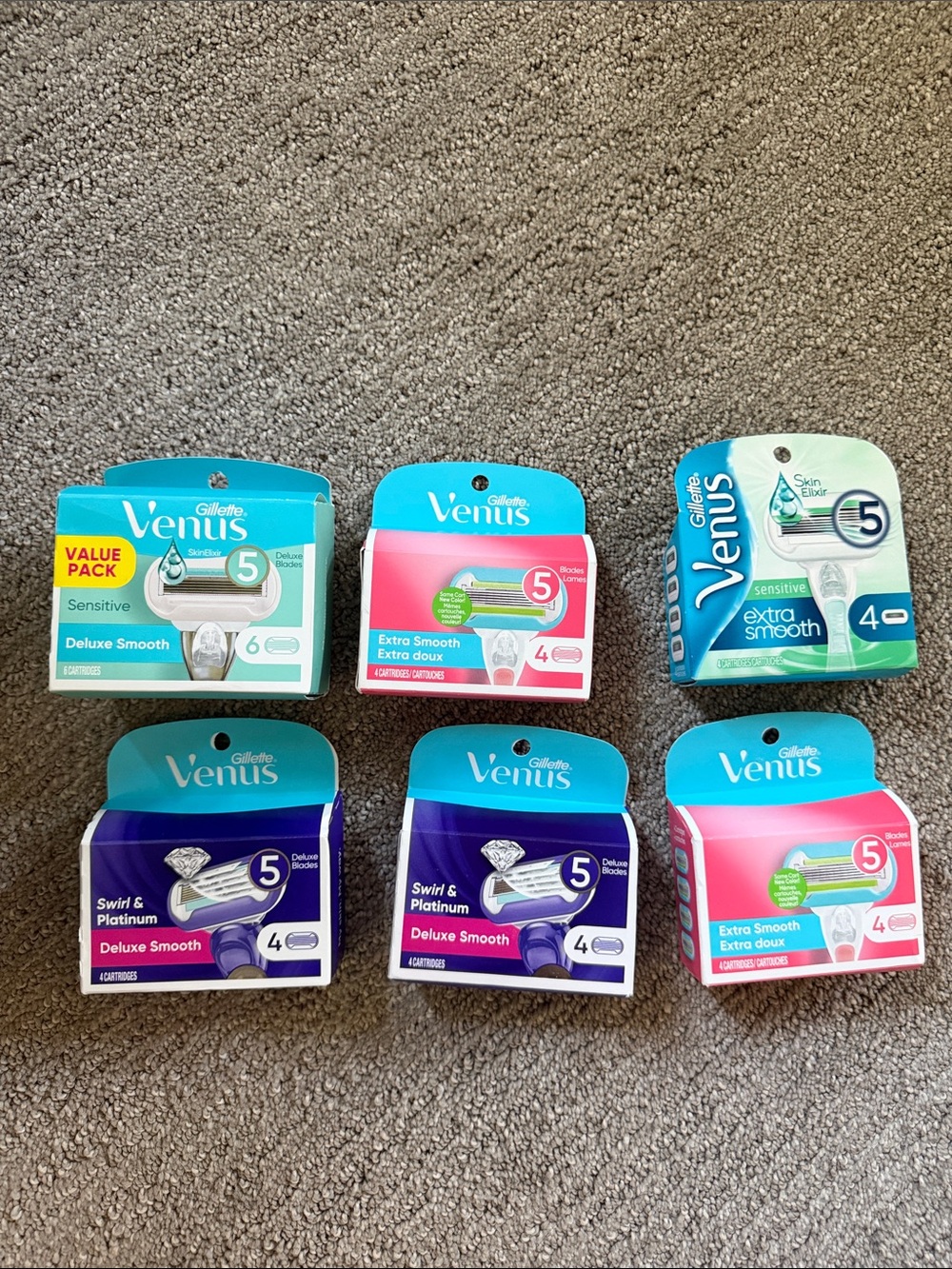 Women’s Gillette Venus Extra/Deluxe Smooth Razor Blades (26 cartridges total)